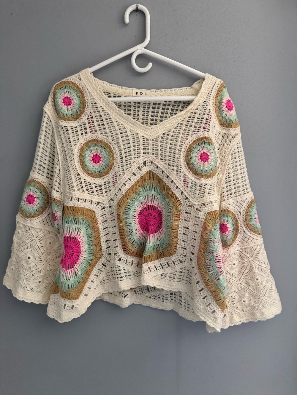 POL Cream V-Neck Sweater with Pink & Mint Granny Circles - Picture 2 of 2